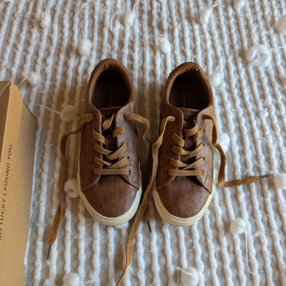 Lucky Brand Boys Shoes-size 2